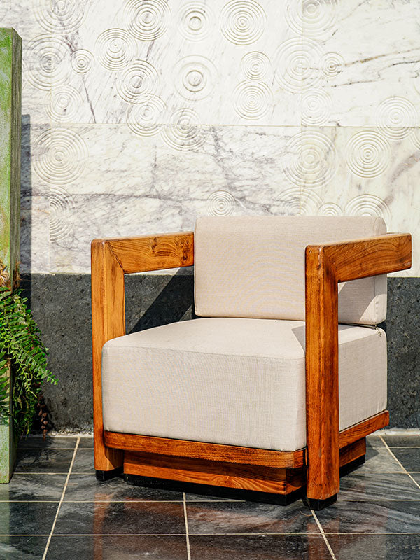 Bistro Lounge Chair