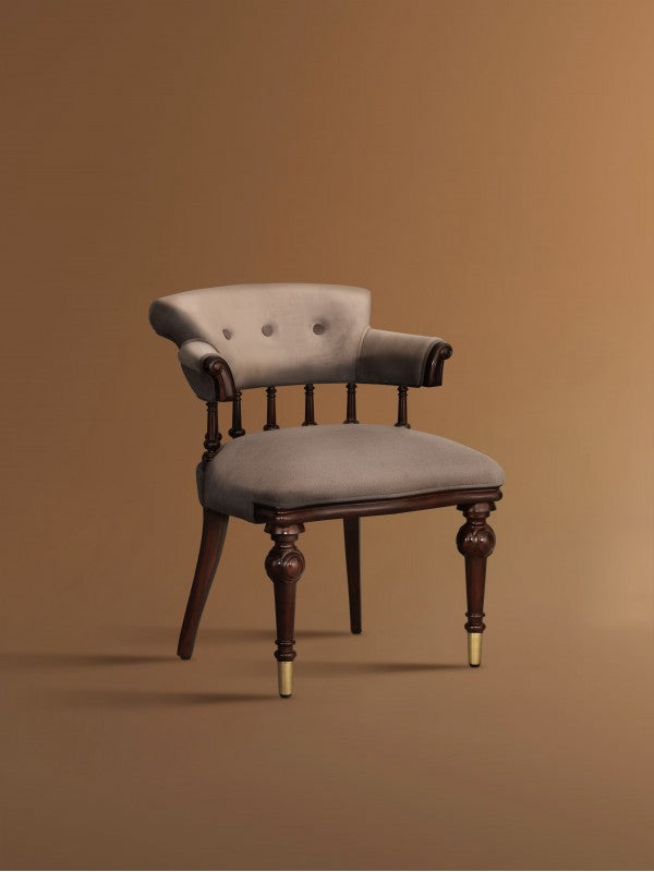 Nayila Chair